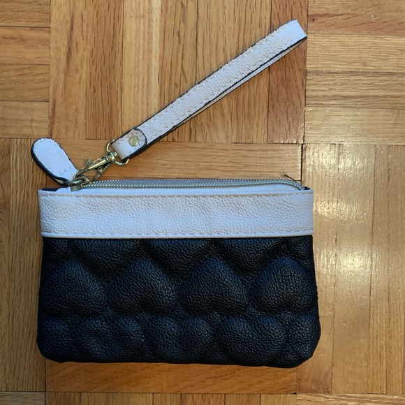 Betsey Johnson Cluch - Picture 2 of 11